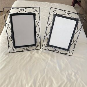 Modern Black Wire Picture Frames